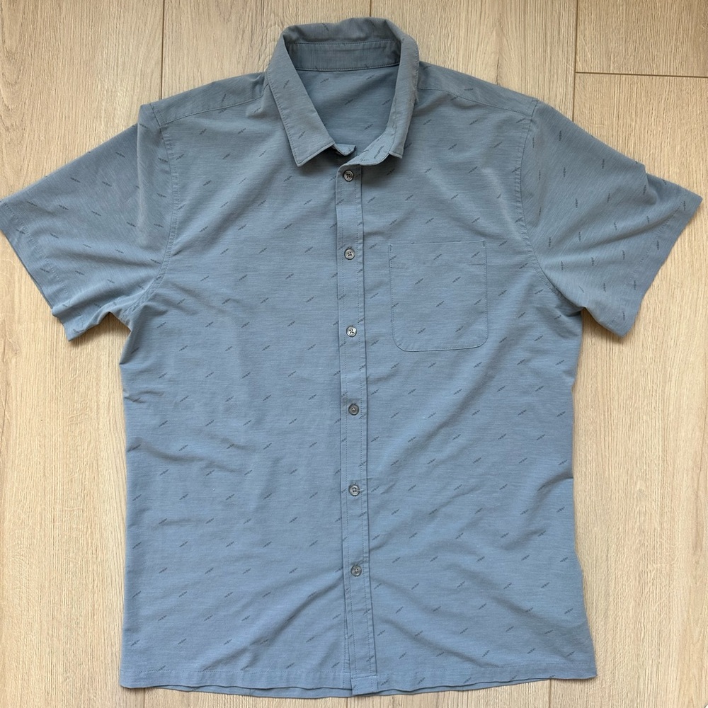 Vuori Men's Dusty Blue Casual Button Down Shirt